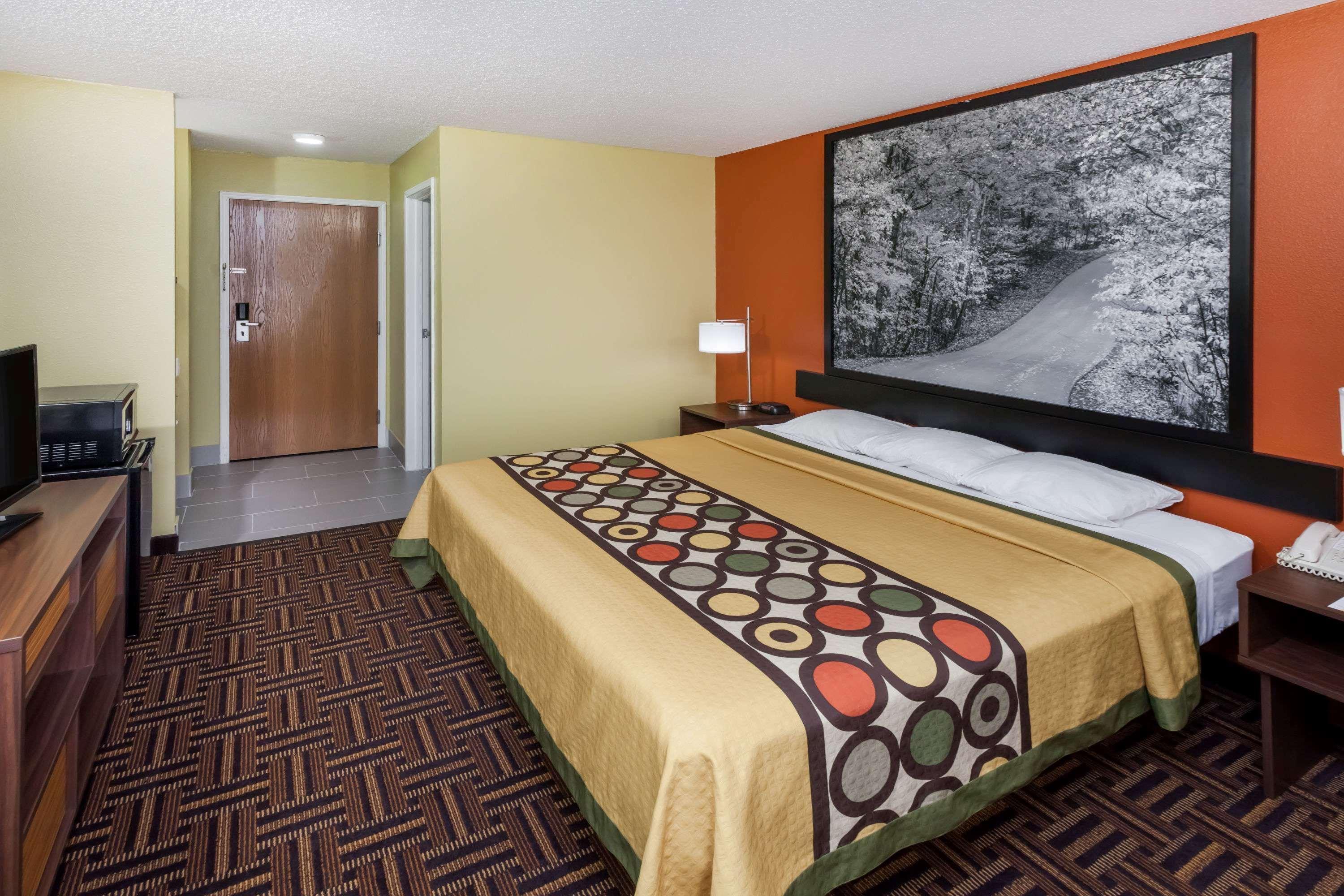 Super 8 By Wyndham Rochester Экстерьер фото